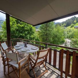 Chalet familial 8 pers, calme, nature à Beaufort - FR-1-342-335 โรงแรมในบูฟอร์