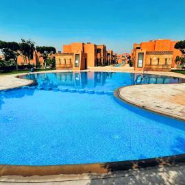 Cozy apartment in private residence with pool