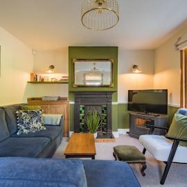 Pebble Beach Cottage by Keepers Cottages, hotel in Kingsdown