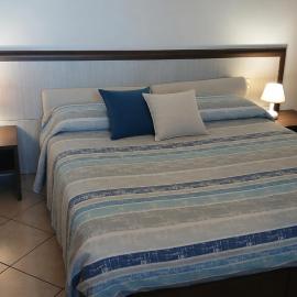 Domo - Guest-House Il Nespolo Fiorito, hotel Oroseiben