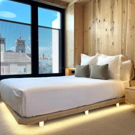 VTZ Minimal Suites, hotel u gradu Saragosa