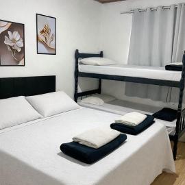 Hospedagem Doce lar, hotel din Joinville