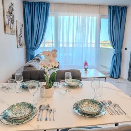 Sea View Luxury Apartments- Golden Sunset Luxury Suite – hotel w Achtopolu