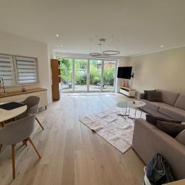 Ferienwohnung mit Terrasse in Starnberg, ξενοδοχείο στο Στάρνμπεργκ