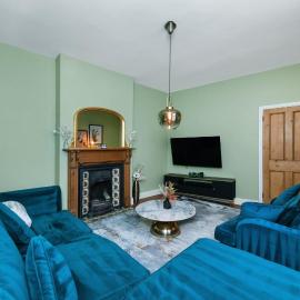 Convenient 3-Bed Near Bingham Station & Town Centre, hotel in Bingham