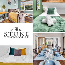 Spacious Stoke Townhouse 3BR Near Hospital & M6 with Parking, hotel in Stoke on Trent