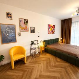 MetalArt Apartment with Parking KVETNICA