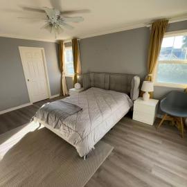 Bright and Cozy Modern Suite in Steventon Richmond, Hotel in Richmond