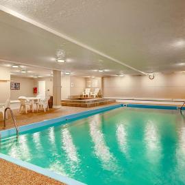 Longbranch 216, Townside Condo, Short Walk to Main Street and Free Shuttle