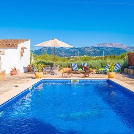 Casa Des Puig, hotel en Búger