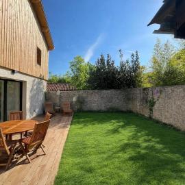 Au Petit Chalet, hotel a Crolles