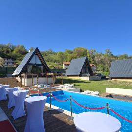 JAGI Bungalovi Mrkonjic Grad