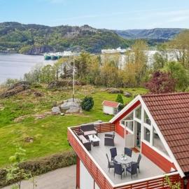 Ferieleilighet Skomrak Lyngdal, Norway โรงแรมในลิงดาล