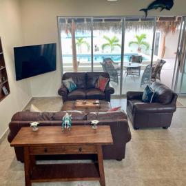 4 Bedroom Downtown Los Barriles Casa Pina