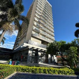 Apartamentos em frente a Rodoviária de Itaguaí RJ – hotel w mieście Itaguaí