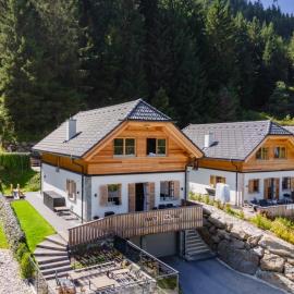 Haus Ganbei – hotel w mieście Donnersbachwald