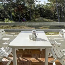 1 Bedroom Amazing Apartment In Nexø, hotel in Neksø