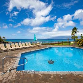 Napili Point Oceanfront 1 BR Sleeps 4 Villas Peaceful Romantic Retreat Complimentary Car with 6 Nights NAP-A25 by KBM, hotel in Napili-Honokowai