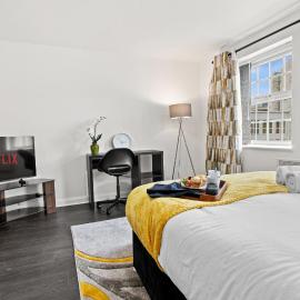 Cheshire Gold- studio apartment, Warrington