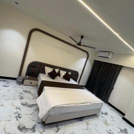 Hotel D Lite Inn, hotel di Junagadh