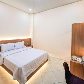 Abbas Syariah Hotel near Menara Kudus Mitra RedDoorz, hotel en Kudus