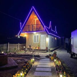 CHILLY CHALET Cabana