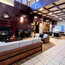 Ramada by Wyndham Tukwila Southcenter, hotel en Tukwila