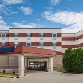 Milwaukee में, होटल Royle Hotel Milwaukee Airport