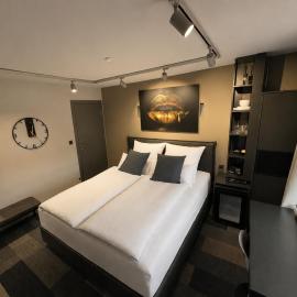 NOX HOTEL - Digital-Check-In - No Reception - nahe Bretten & Karlsruhe - 1 Grey, hotel a Wössingen