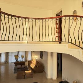 Lakeside Villa with Private Pool & Wide Views - Garuga