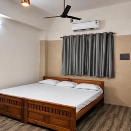 Joy Ac Hall & Rooms, hôtel à Pāmban
