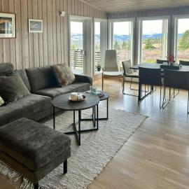 Cabin With Views At Venabygdsfjellet, hotel in Venabygd