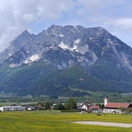 Bergpanorama zum Grimming Appartement Ferienwohnung Pichlarn