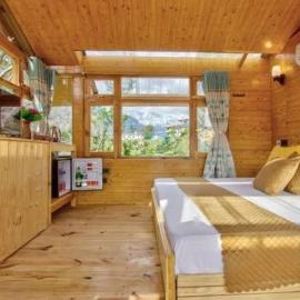 Regal Retreat, Hotel in Jari