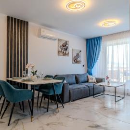 Sea View Luxury Apartments- Harbor View Luxury Suite – hotel w Achtopolu