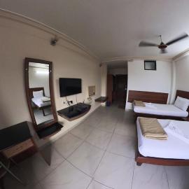 Castle Homestay Near Paradise Beach, hotel em Pondicherry