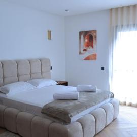 Apartment with sea view 300 m from beach