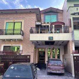 LMC Rooms & Apartments, Islamabad, hotel v destinácii Islamabad