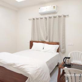 Vishal Lodge, hotel sa Yermala
