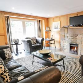 Coach House - Uk7236، فندق في Kirkmichael