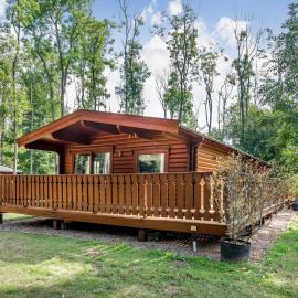 Cherry Lodge- Uk37608