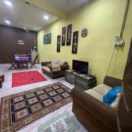 Cibung Homestay Taman Gemas Indah โรงแรมในGemas