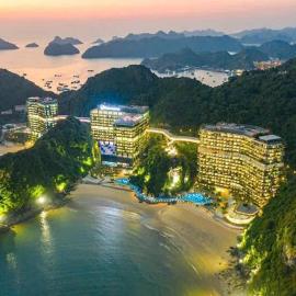 Sky Villa Premier Ocean View Flamingo Cát Bà -THE SEA and SAND RESIDENCES, hotel in Cat Ba
