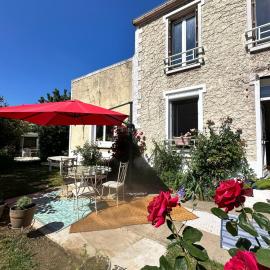 Maison avec jardin, au calme , à 15 mn de Paris !