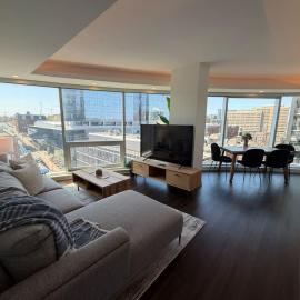 2 BR & 2 Bath luxury condo with amazing city views، فندق في هاليفاكس