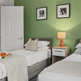 Cheadle l 2-Bed Flat l Near Airport & Christie, hotel din Cheadle