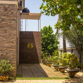 #5 Apartment، فندق في Parma