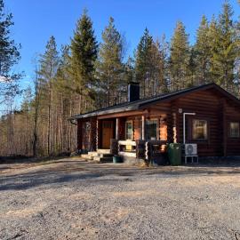 Kalliorinteen Mökit Havupirtti, hotel em Töysä