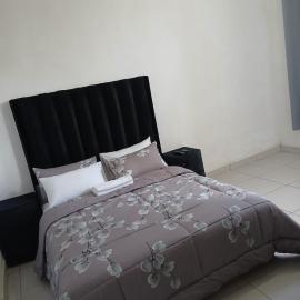 STEP INN GUESTHOUSe