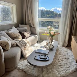 Newly renovated designer home, Peaceful & luxurious, hotel en Lunden